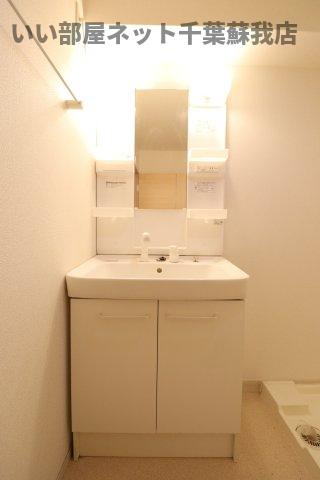 クレストⅡの洗面所|朝の準備に活躍する、洗髪洗面化粧台！