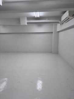 【設備】 | 御用ビル | 残置物のエアコンがあります。