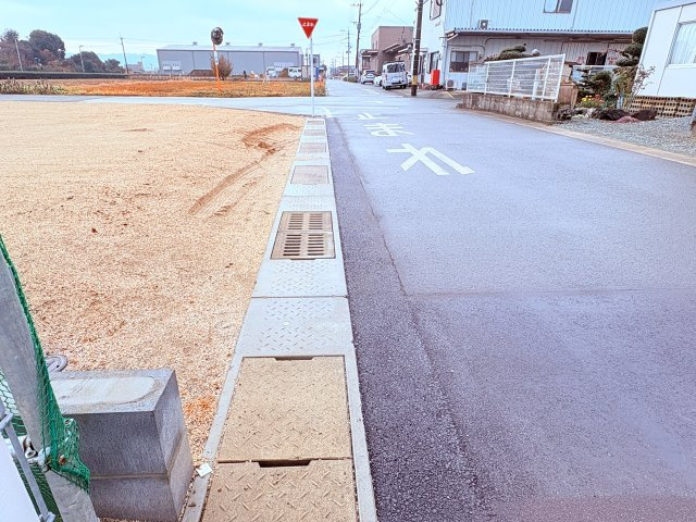 今福分譲地の前面道路含む現地写真