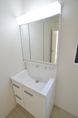 【独立洗面台】 | 綾瀬市小園南２丁目 新築戸建て 全1棟【仲介手数料無料】