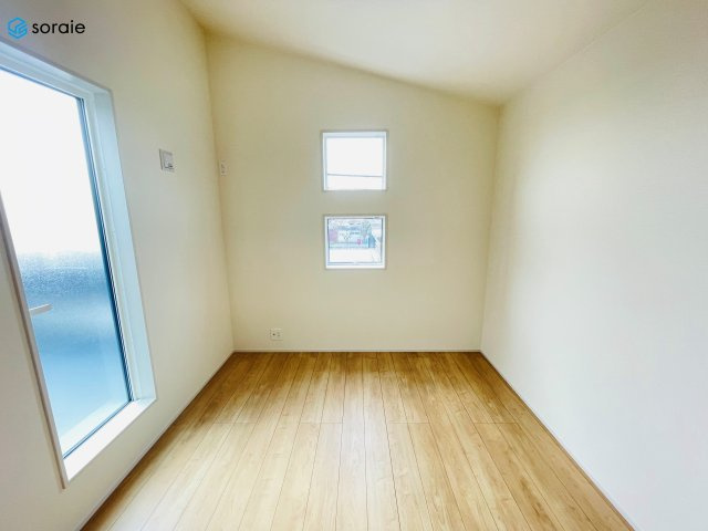 川越市今成2丁目　新築戸建の洋室|3/30撮影