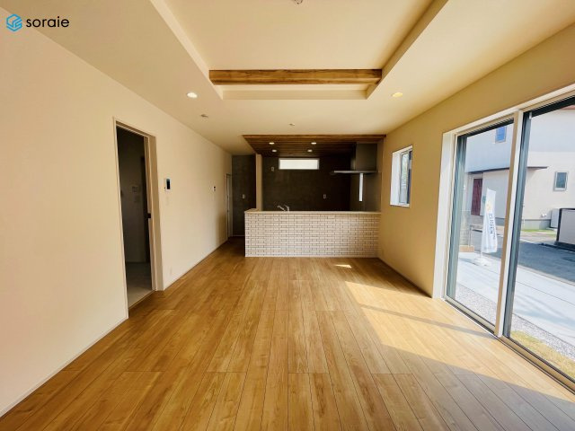 川越市今成2丁目　新築戸建の居間・リビング|3/30撮影