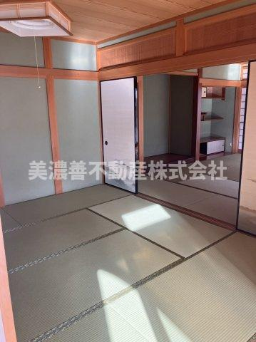 ６６３１３　岐阜市茜部野瀬中古戸建ての和室