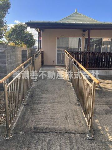 ６６３１３　岐阜市茜部野瀬中古戸建ての庭
