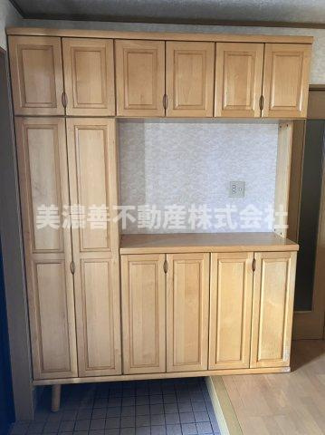 ６６３１３　岐阜市茜部野瀬中古戸建ての玄関