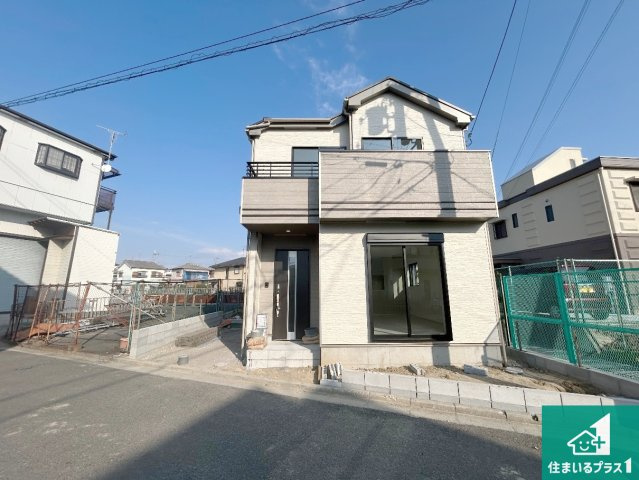 羽曳野市郡戸　新築一戸建ての外観|安心の10年保証！外観を美しく保ち、雨水で汚れを落とします！気になることがありましたら、お気軽にお問い合わせください！