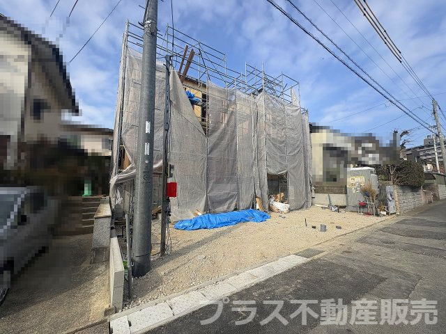 【外観】 | 福岡市東区雁の巣1丁目第12　1号棟（全2棟）【仲介手数料無料・0円】 | 現地写真。プラス不動産販売なら、現場の全ての棟をまとめてご見学頂けます。