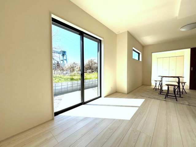 リーブルガーデン　安八郡安八町氷取第1　全2区画分譲の居間・リビング|リビング別角度