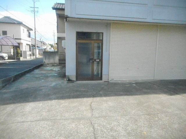 荒子５丁目倉庫付事務所の外観