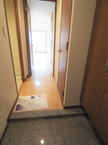レジディア大井町Ⅱの玄関