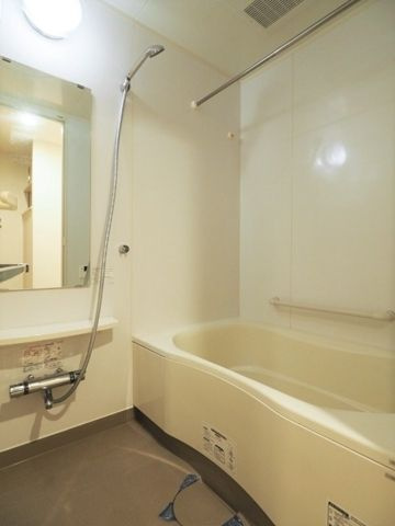 レジディア大井町Ⅱの浴室
