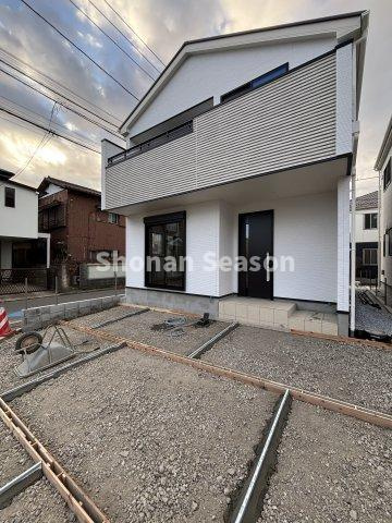 【外観】 | 気軽に海へ出かけられる魅力的なロケーション♪
朝の散歩や休日のマリンレジャーなど、海のある暮らしを日常に取り入れられます◎