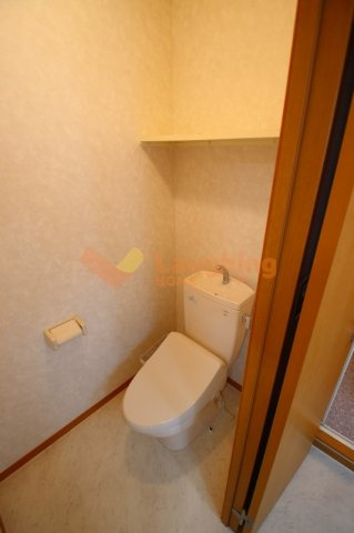 LAPIN JUNのトイレ|清潔感のあるトイレです