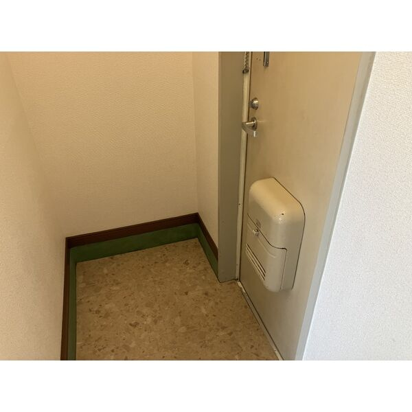 コーポ松井の玄関