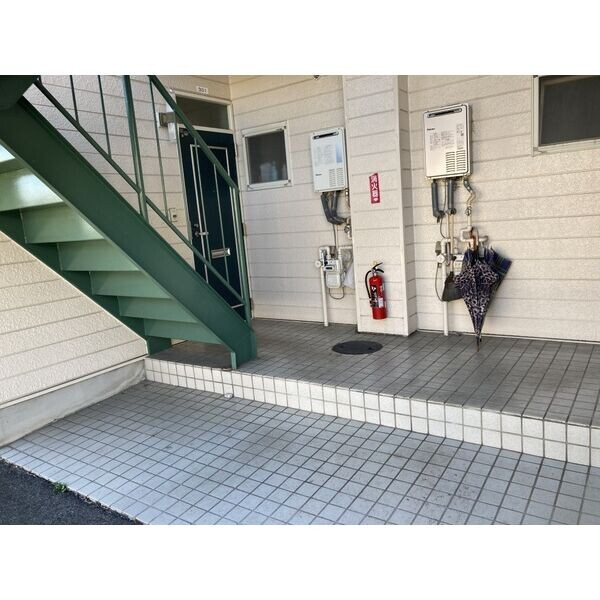 コーポ松井のエントランス