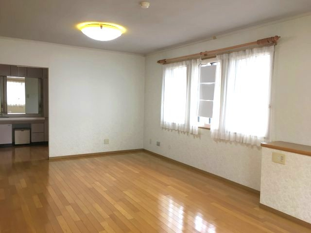 ラフィネ金の町の洋室|洋室16帖