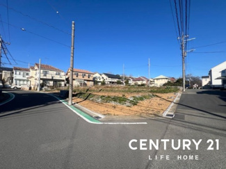 【前面道路含む現地写真】