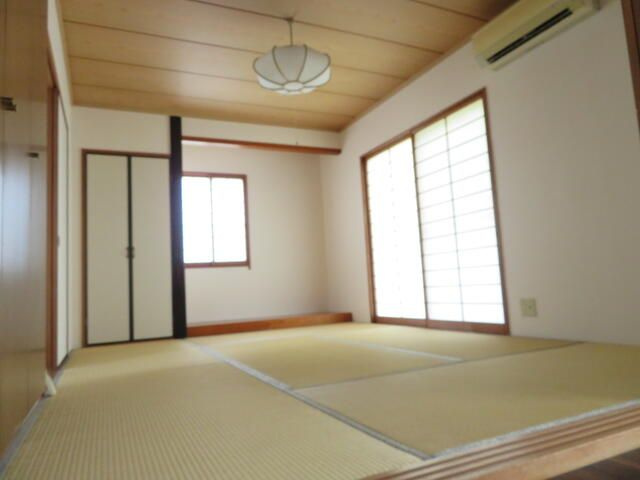 Ｔａｋａｋｉ貸家の和室