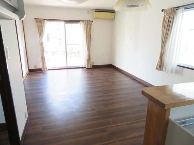 Ｔａｋａｋｉ貸家の内装