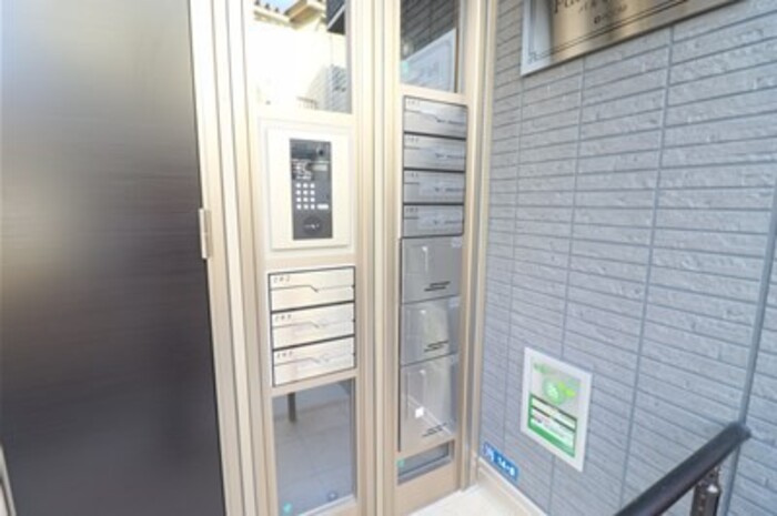 パルボヌールのエントランス|エントランス