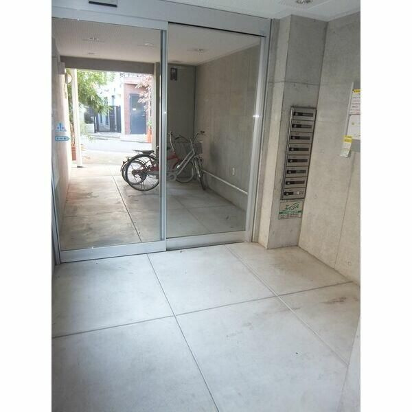 Ｐｅａｃｅ　（ピ－ス）のエントランス