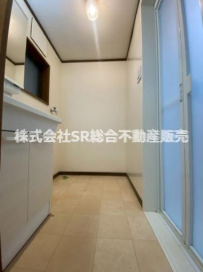 柏田本町中古戸建の脱衣所|室内洗濯機置場もある脱衣場です！