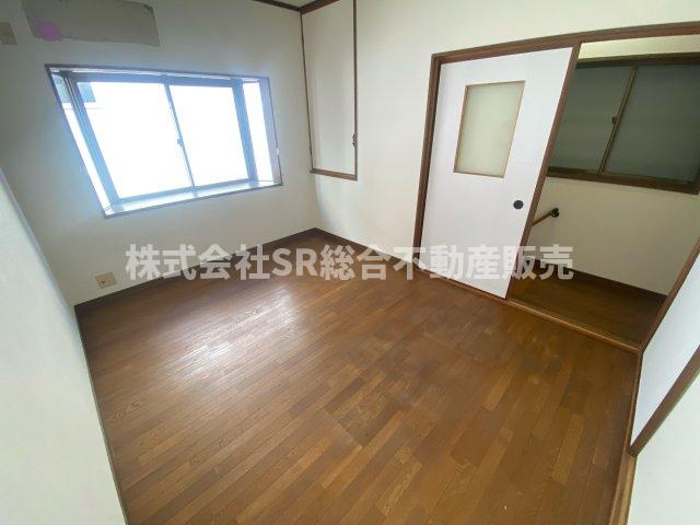 柏田本町中古戸建の洋室|個人の部屋や寝室として使える洋室です