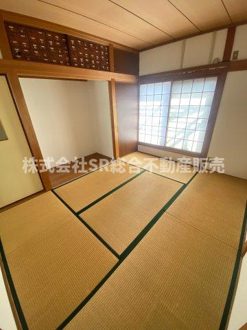 柏田本町中古戸建の和室|日本らしい落ち着いた雰囲気の和室です