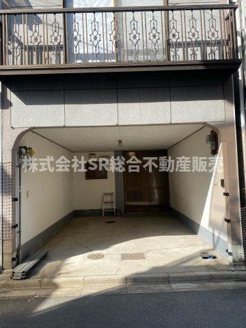 柏田本町中古戸建の駐車場|リフォームや住宅ローン・東大阪市の不動産の事なら弊社にお任せ下さいませ！
各地域の特徴・グルメ・裏道やその他、細かい情報等も熟知した
東大阪市出身のスタッフが新生活を送るお客様をサポート致します！
