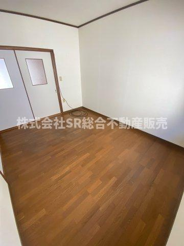 柏田本町中古戸建の洋室