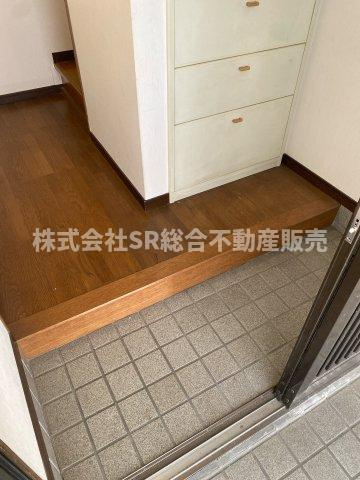 柏田本町中古戸建の玄関