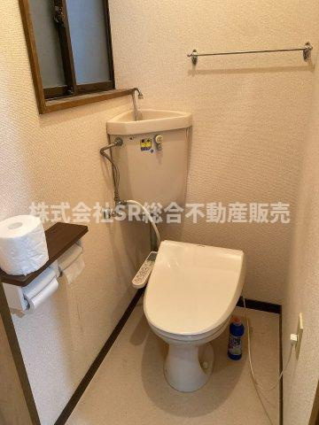 柏田本町中古戸建のトイレ|温水洗浄便座付きのトイレで使いやすいです！