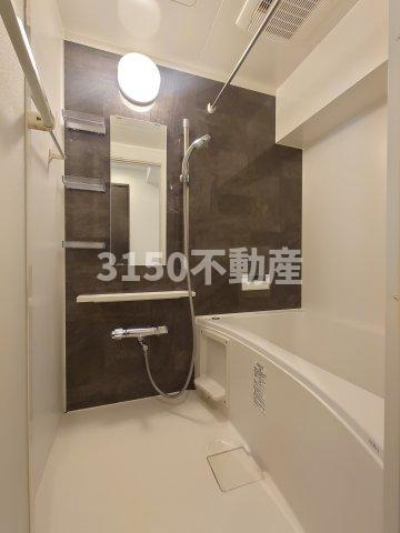 クイール加納の浴室