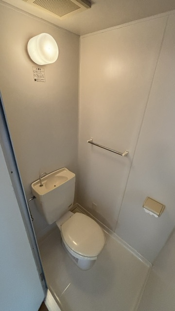アメニティー・タルのトイレ|コンパクトで使いやすいトイレです