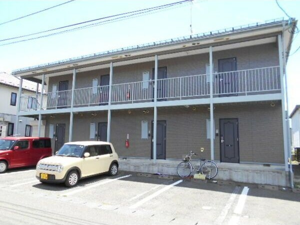 メゾンフルールの駐車場