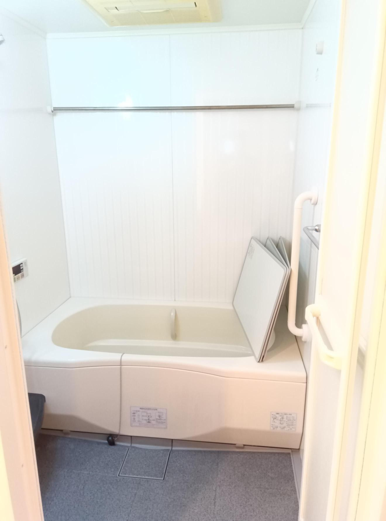 サーパス青葉町の和室|和室には、押入れとマルチルームがあり、たっぷり収納いただけます！