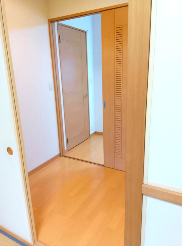 サーパス青葉町の収納|洋室6帖　収納