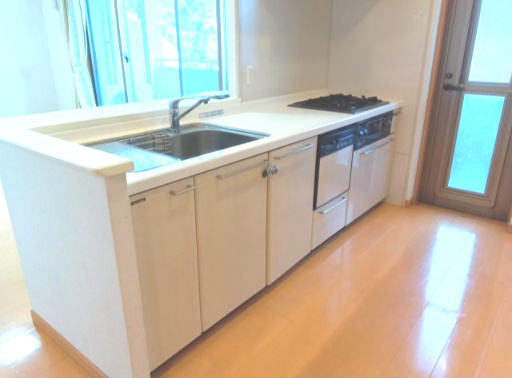 サーパス青葉町の脱衣所|室内洗濯機置き場