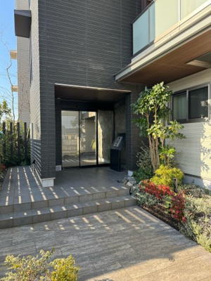 【玄関】 | セレナヴィラ中川