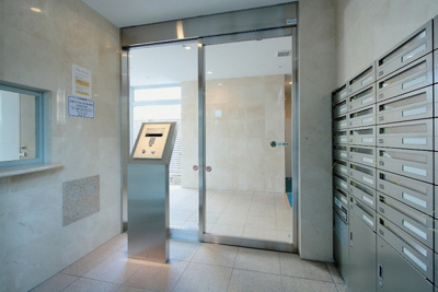 【エントランス】 | レ・ソール本八幡エルア