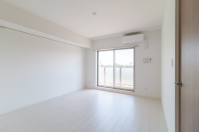 【居間・リビング】 | コートブリーズ船橋中山 | ※写真は同タイプ住戸です。