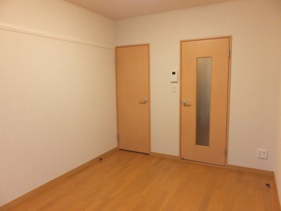 【居間・リビング】 | レオパレスクリエイトコーポ２ | フローリング仕様