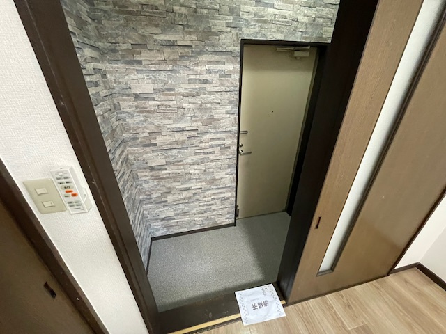 【玄関】