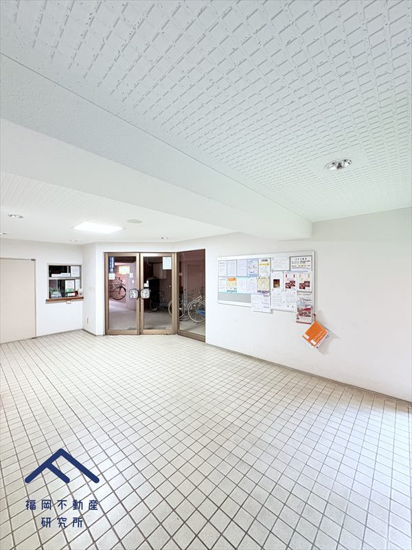 ライオンズマンション西公園のエントランス