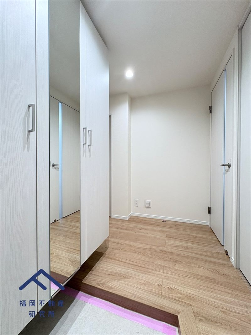 ライオンズマンション西公園の玄関