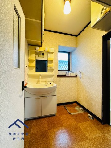 筑紫野市紫６丁目　戸建ての独立洗面台