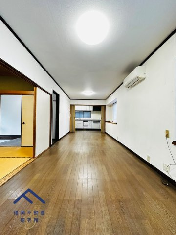 筑紫野市紫６丁目　戸建ての居間・リビング