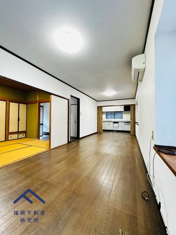 筑紫野市紫６丁目　戸建ての居間・リビング