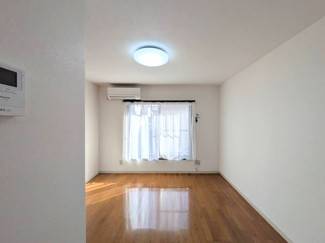 【居間・リビング】 | ジュネス・ラポー