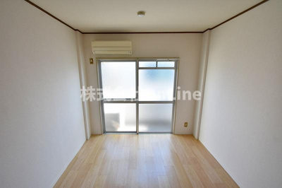 【寝室】 | ラフィーネ小若江